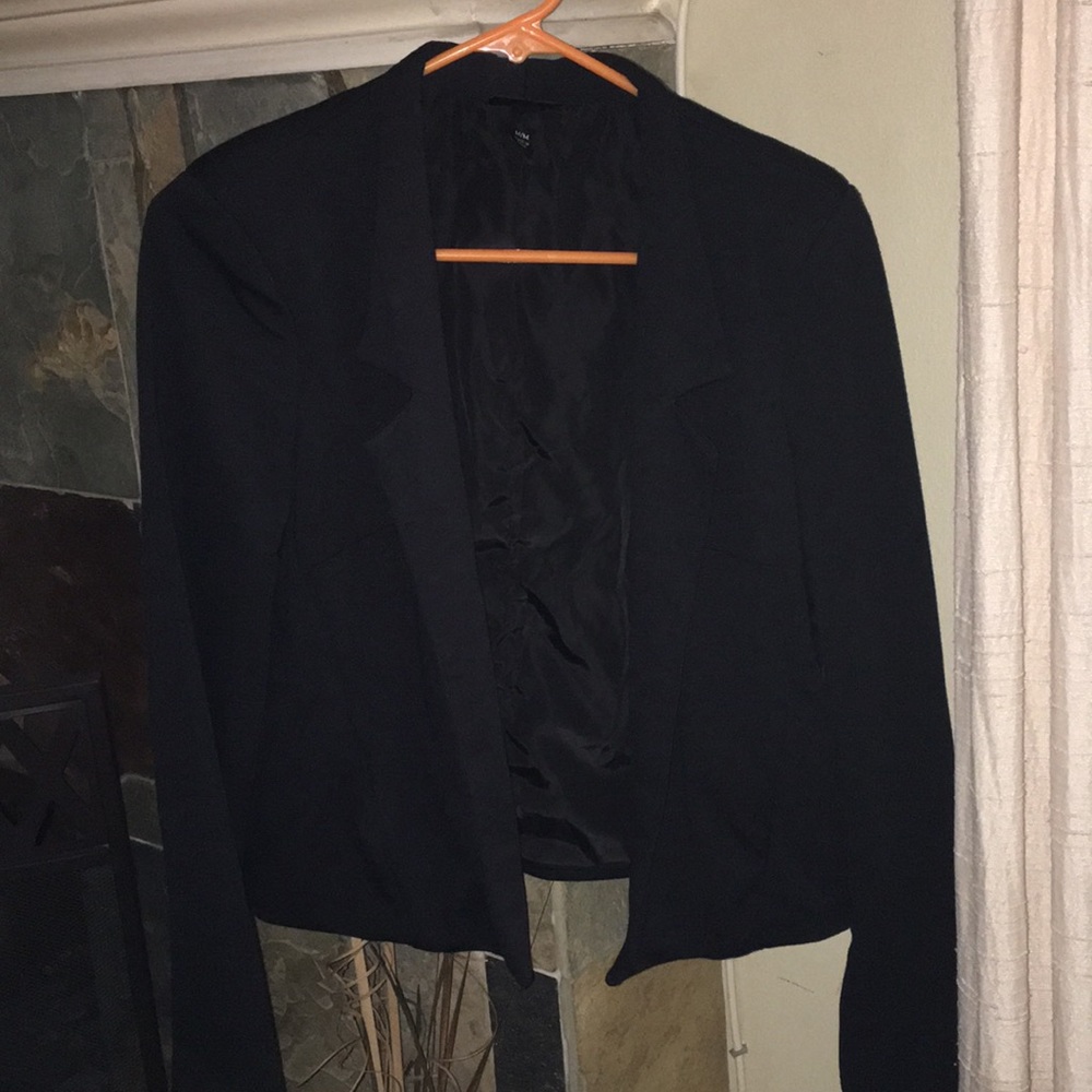 NWOT- Choice of Beige, White, and Black Blazers